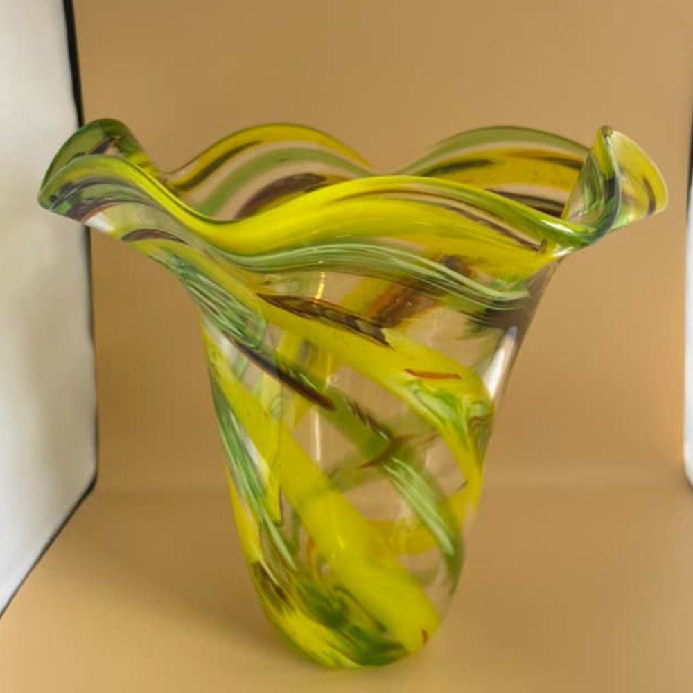 vintage Glass Ruffled Handkerchief Edge Green Bowl Vase